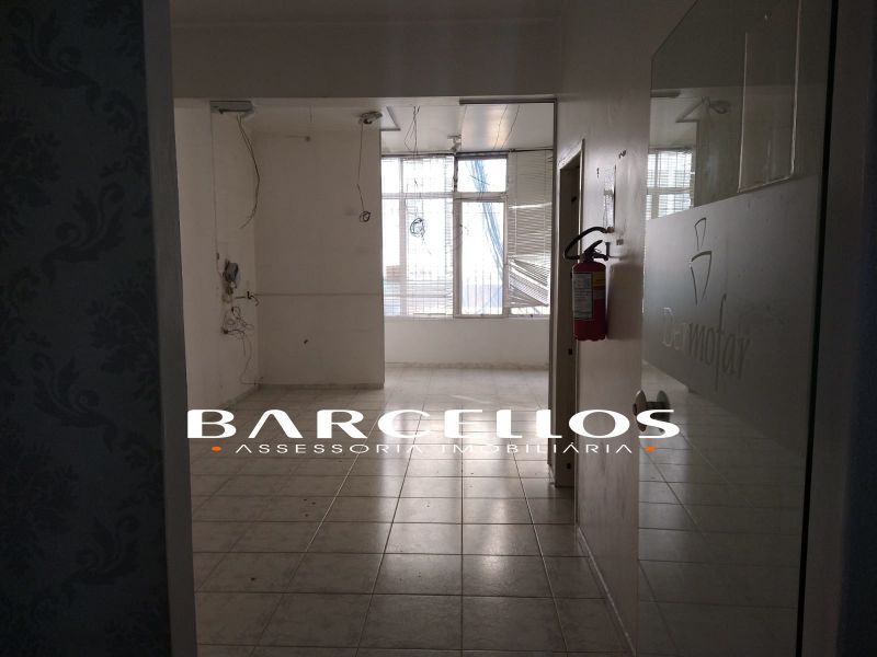 BARBADA! CONJUNTO COMERCIAL NA ANDRADAS
