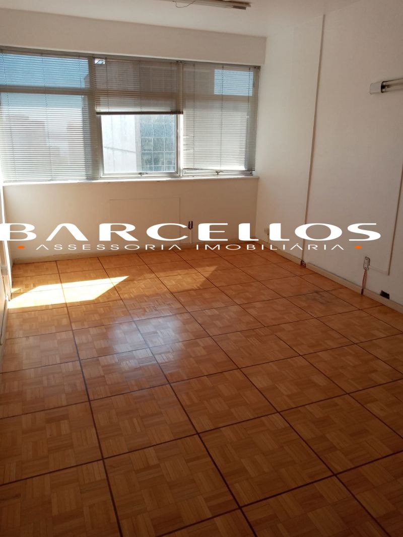 Sala com 1 banheiro e 25m² para alugar no bairro Centro Historico, Porto Alegre