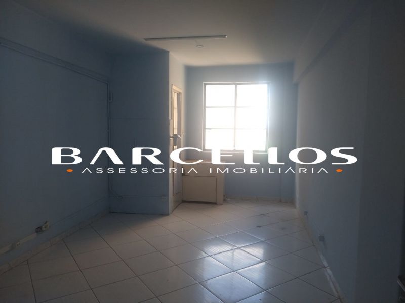 Sala com 1 banheiro e 20m² para alugar no bairro Centro Historico, Porto Alegre