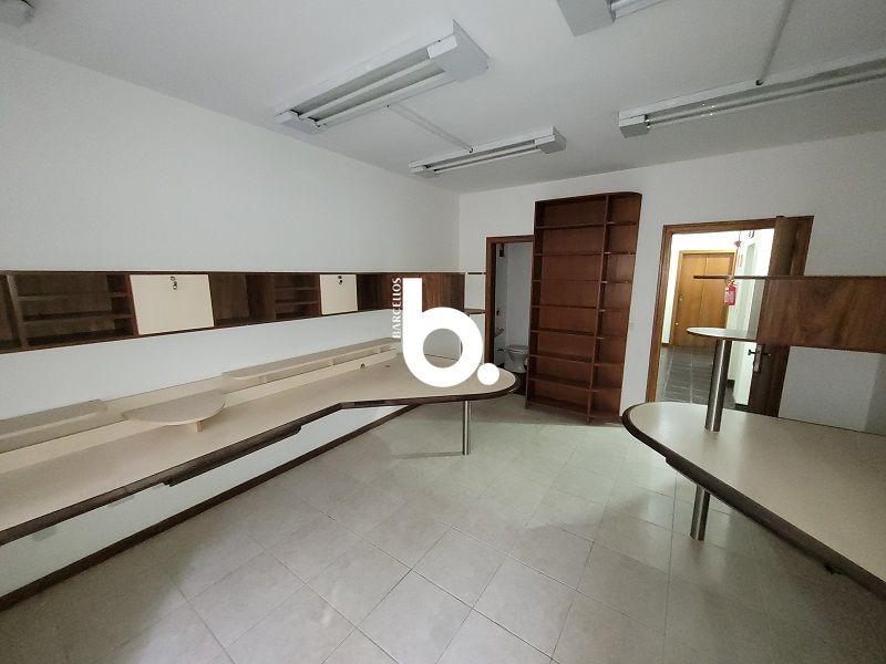 Sala com 1 quarto, 1 banheiro e 29m² para alugar no bairro Centro Historico, Porto Alegre
