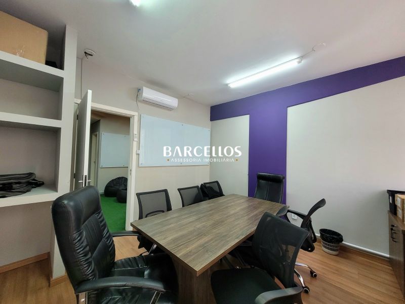 SALA COMERCIAL EM FRENTE AO COMPLEXO HOSPITALAR SANTA CASA