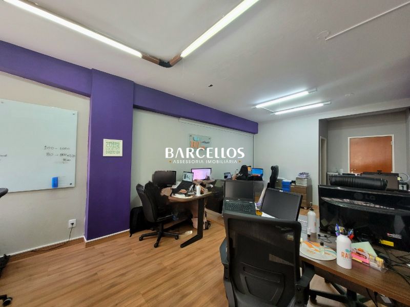 SALA COMERCIAL EM FRENTE AO COMPLEXO HOSPITALAR SANTA CASA