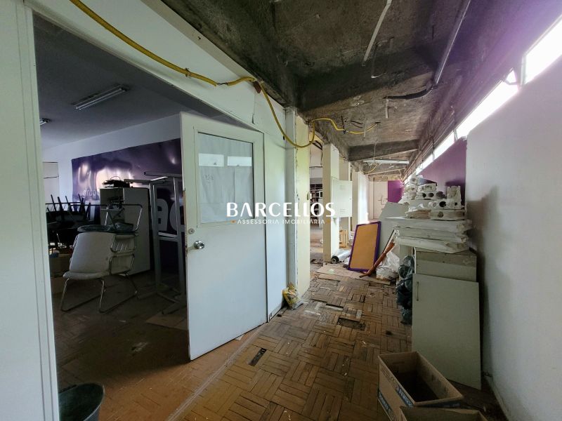 Conjunto com 8 banheiros e 443m² para alugar no bairro Centro Historico, Porto Alegre