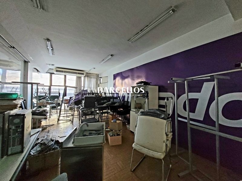 Conjunto com 8 banheiros e 443m² para alugar no bairro Centro Historico, Porto Alegre