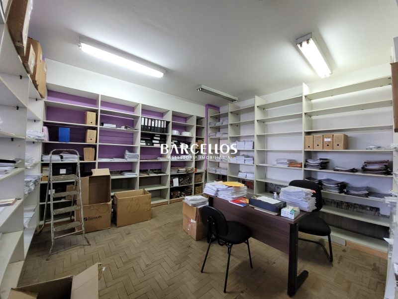 Conjunto com 8 banheiros e 443m² para alugar no bairro Centro Historico, Porto Alegre