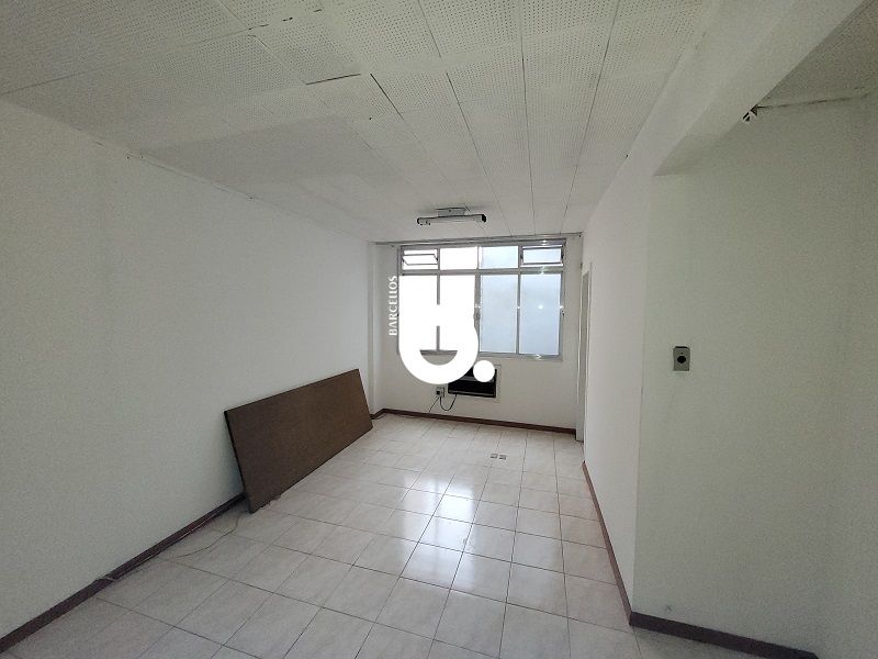 SALA COMERCIAL