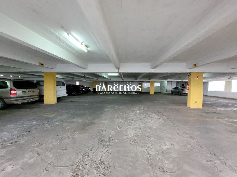 BOX/GARAGEM