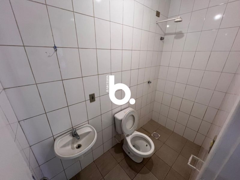 EXCELENTE PAVILHÃO NO BAIRRO HUMAITA