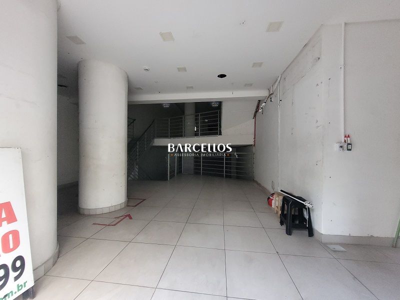 LOJAO TERREO DE FRENTE COM FLUXO DE PEDESTRES!