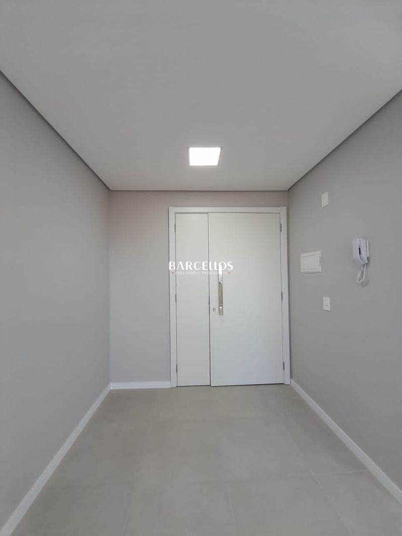 EXCELENTE SALA/CONJUNTO COMERCIAL