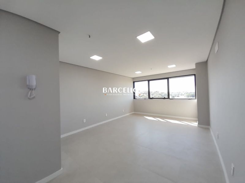 EXCELENTE SALA/CONJUNTO COMERCIAL