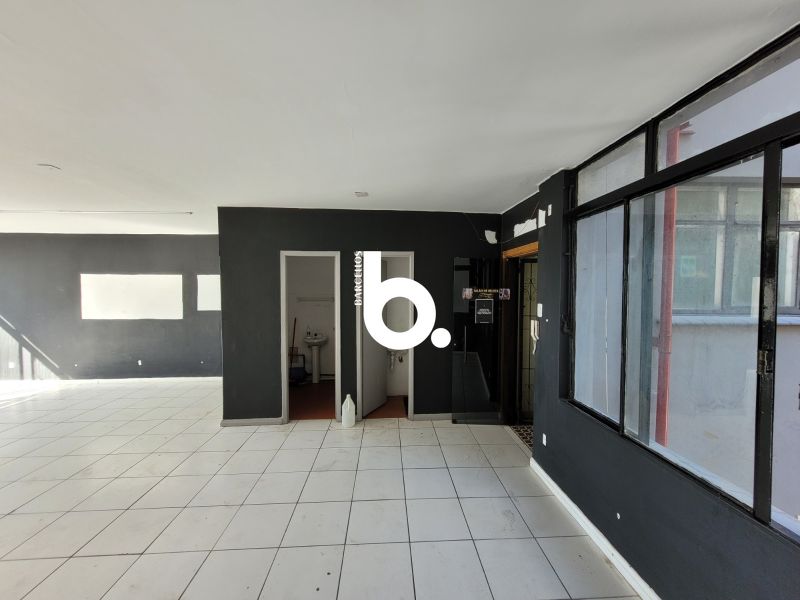 SALA COMERCIAL