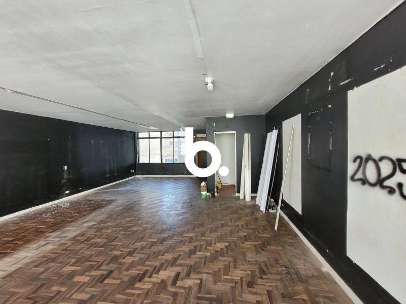 SALA COMERCIAL