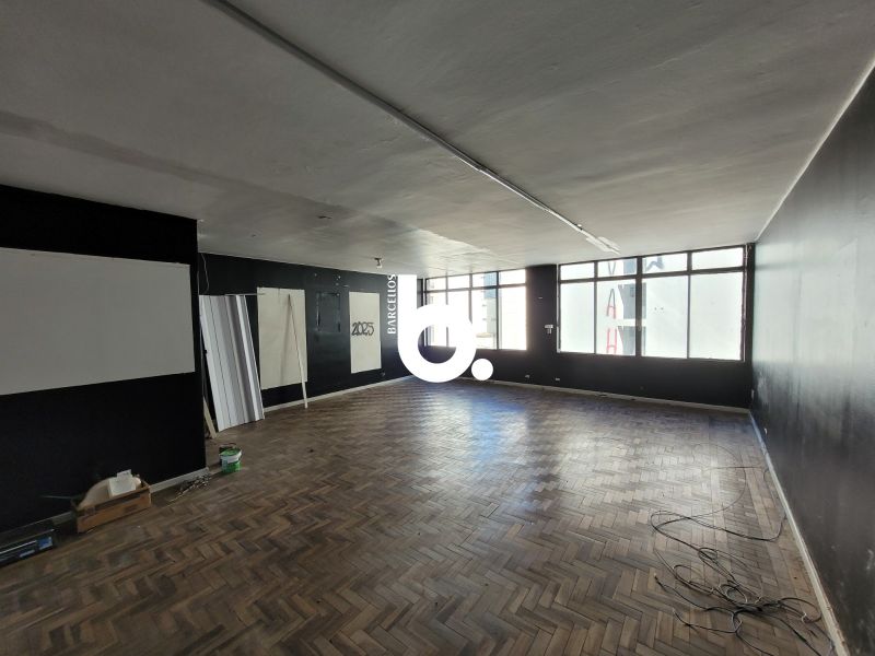 SALA COMERCIAL