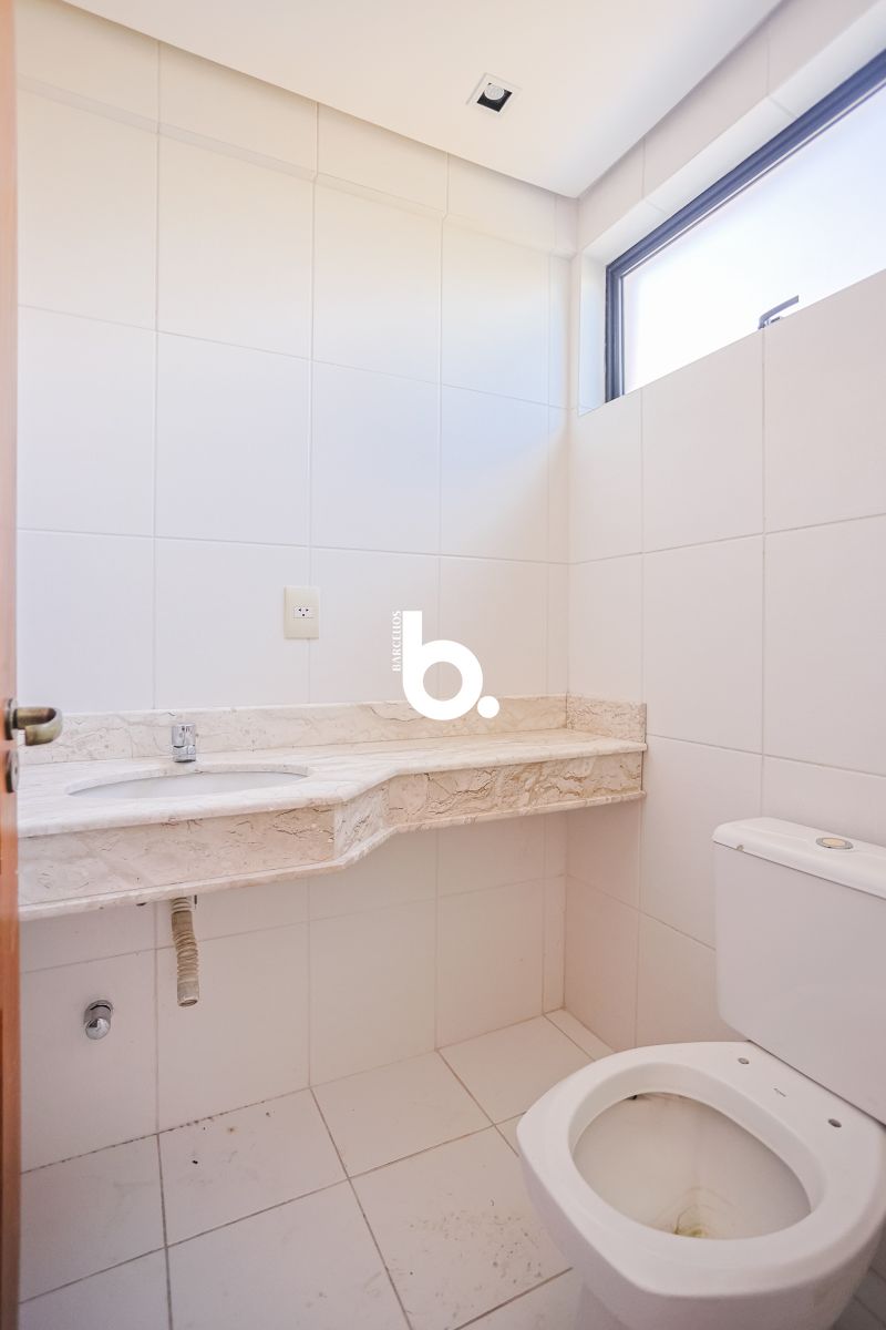 Sala com 2 banheiros e 100m² para alugar no bairro Auxiliadora, Porto Alegre
