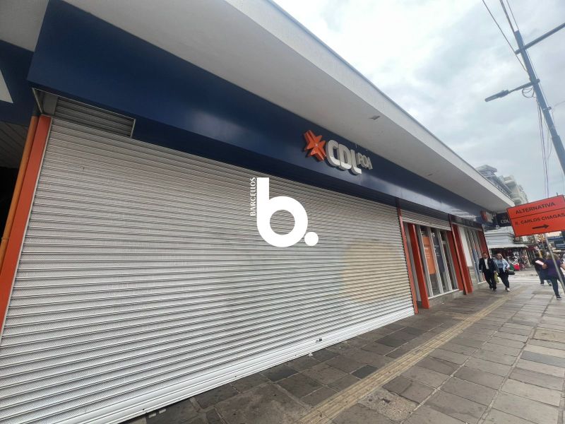 Ampla loja com 350m² para locação na Av. Júlio de Castilhos