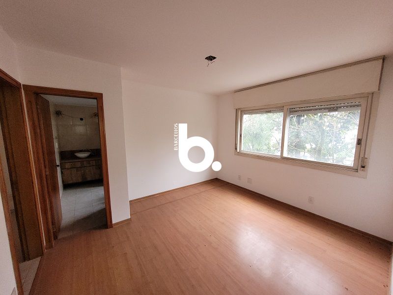 Apartamento amplo com 122 m²,2D sendo 1 suíte, 2 vagas e excelente padrão no Mont'Serrat