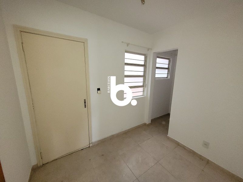 Apartamento amplo com 122 m²,2D sendo 1 suíte, 2 vagas e excelente padrão no Mont'Serrat