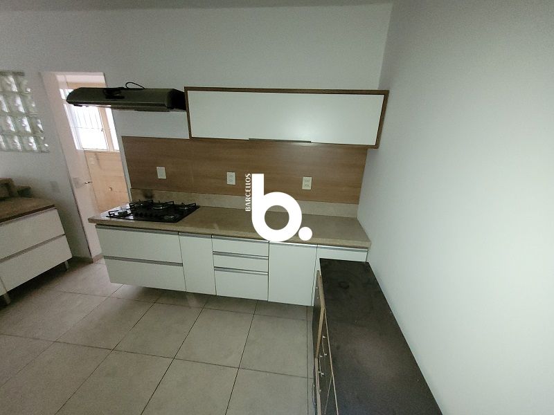 Apartamento amplo com 122 m²,2D sendo 1 suíte, 2 vagas e excelente padrão no Mont'Serrat
