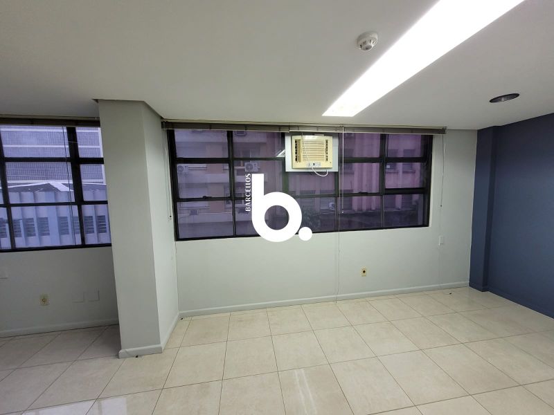 CONJUNTO COMERCIAL 440M² CENTRO