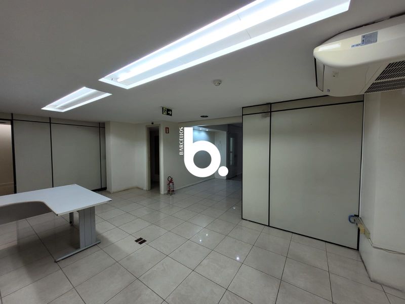 CONJUNTO COMERCIAL 440M² CENTRO