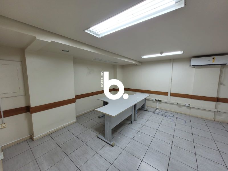 CONJUNTO COMERCIAL 440M² CENTRO