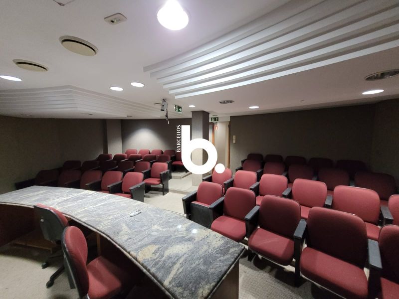 CONJUNTO COMERCIAL 440M² CENTRO
