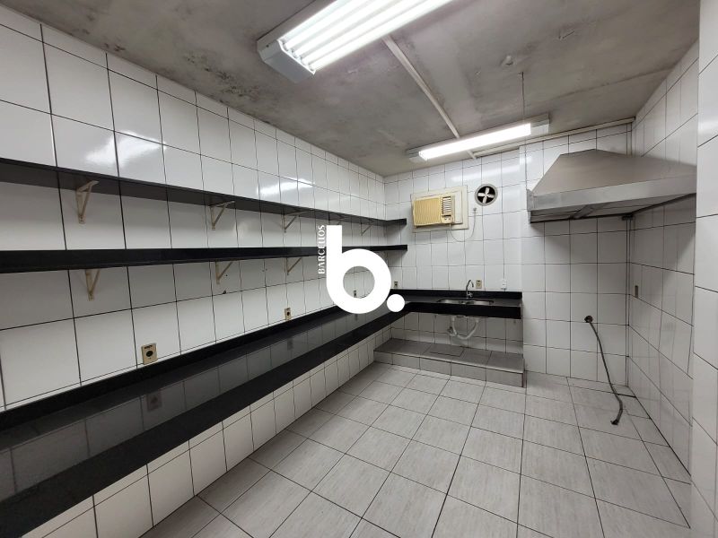 CONJUNTO COMERCIAL 440M² CENTRO