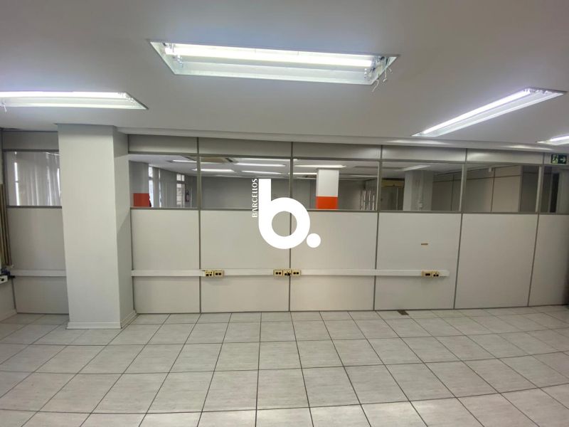 CONJUNTO COMERCIAL 458M² CENTRO