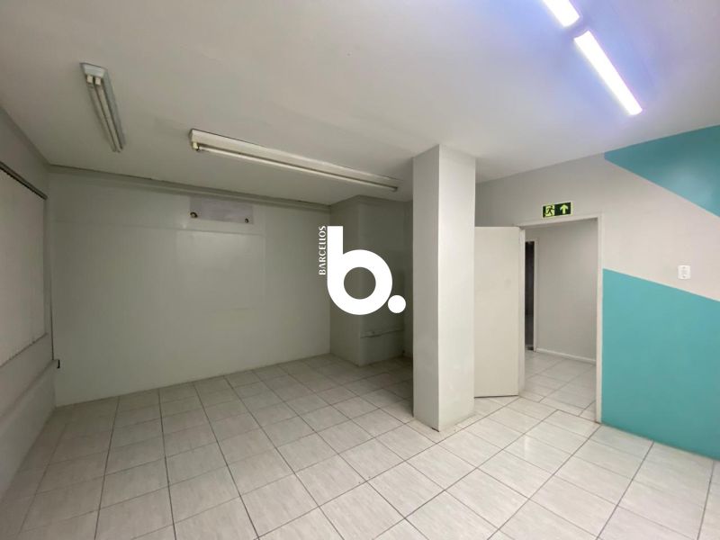 CONJUNTO COMERCIAL 458M² CENTRO
