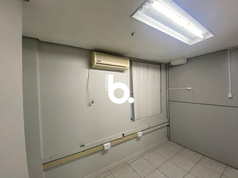 CONJUNTO COMERCIAL 458M² CENTRO