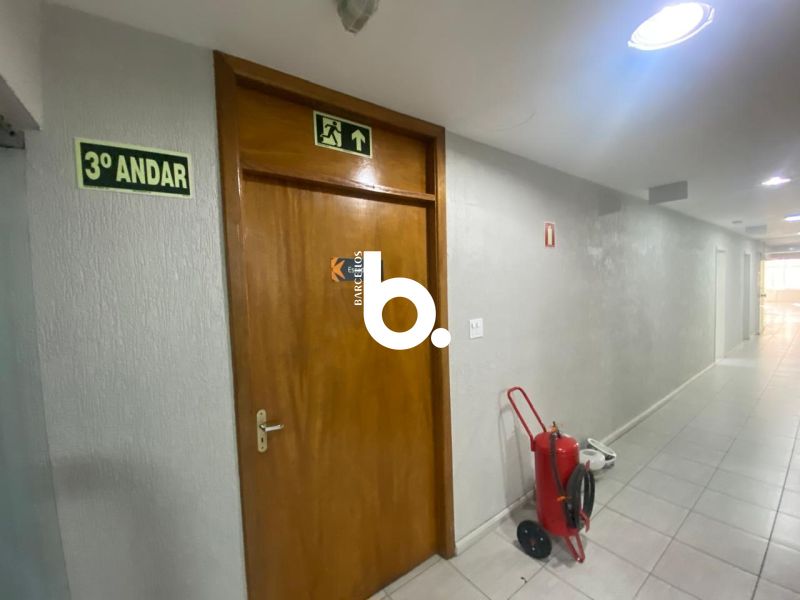 CONJUNTO COMERCIAL 458M² CENTRO