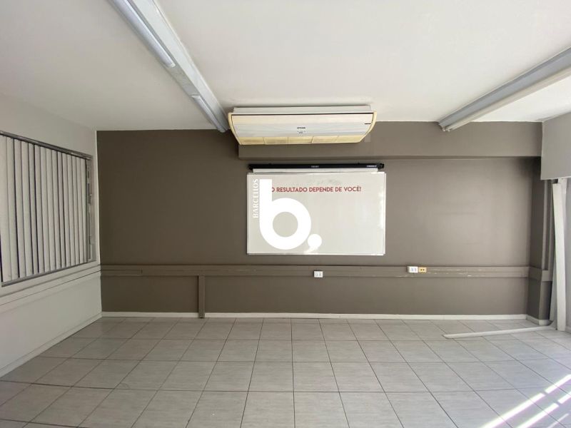 CONJUNTO COMERCIAL 458M² CENTRO