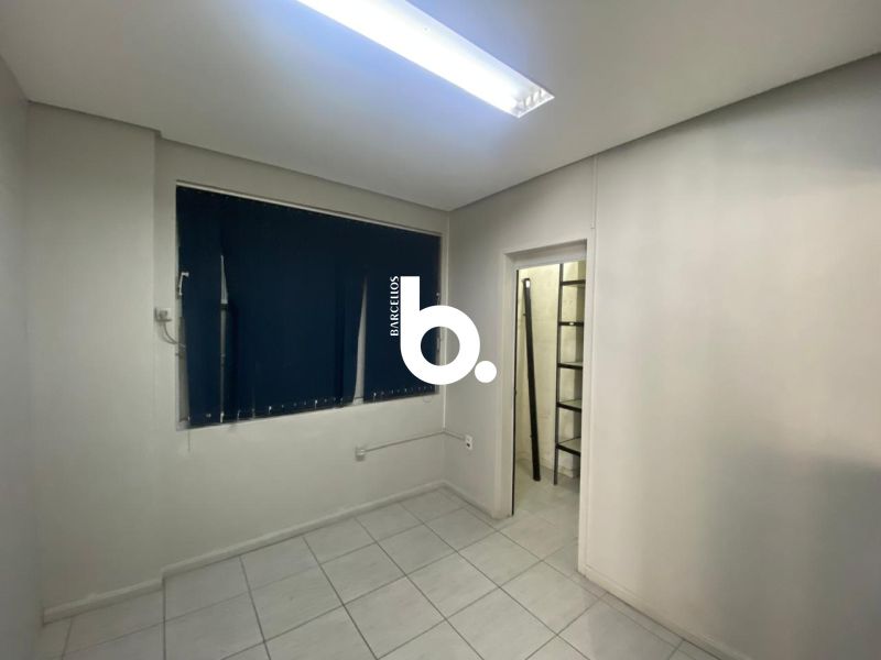 CONJUNTO COMERCIAL 458M² CENTRO