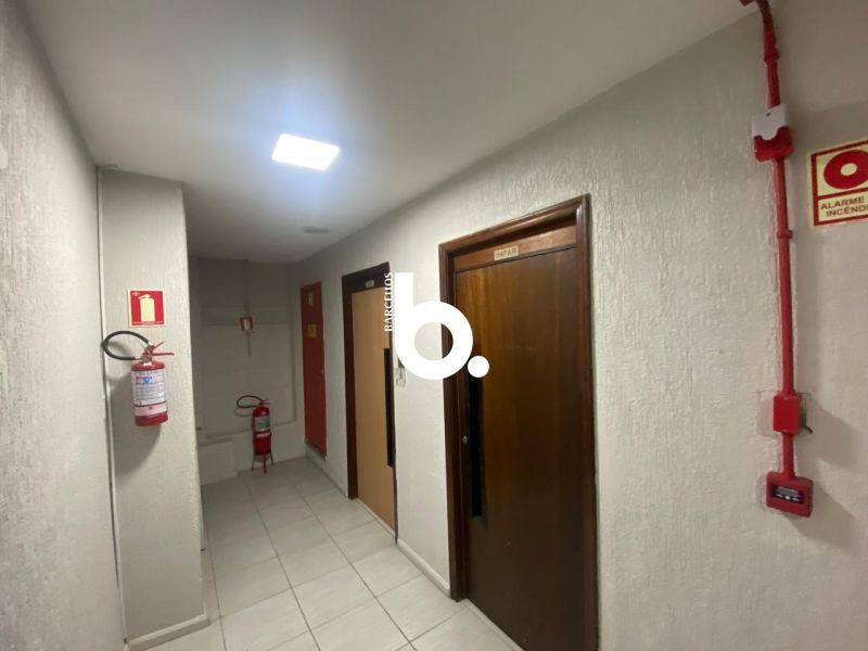 CONJUNTO COMERCIAL 458M² CENTRO