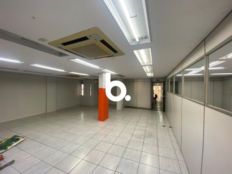 CONJUNTO COMERCIAL 458M² CENTRO