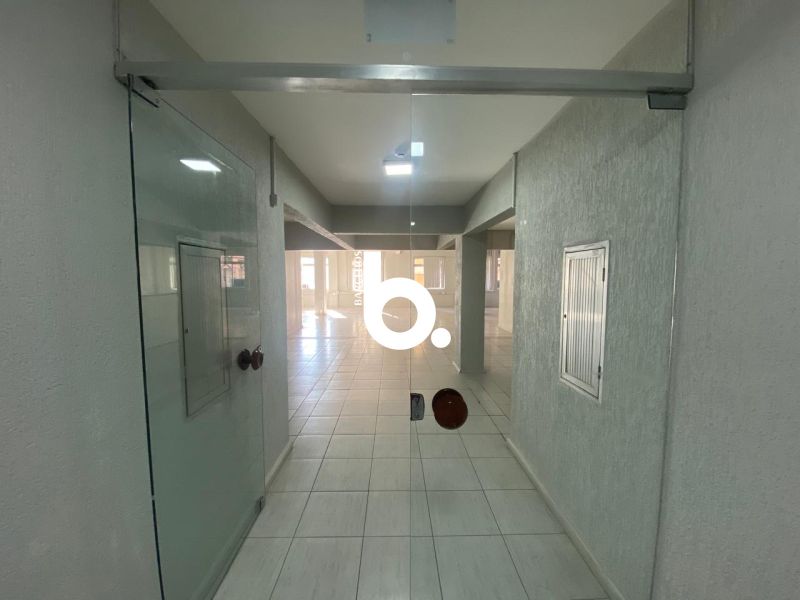 CONJUNTO COMERCIAL 458M² CENTRO