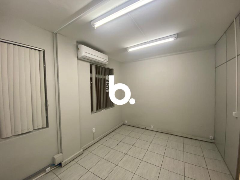 CONJUNTO COMERCIAL 458M² CENTRO