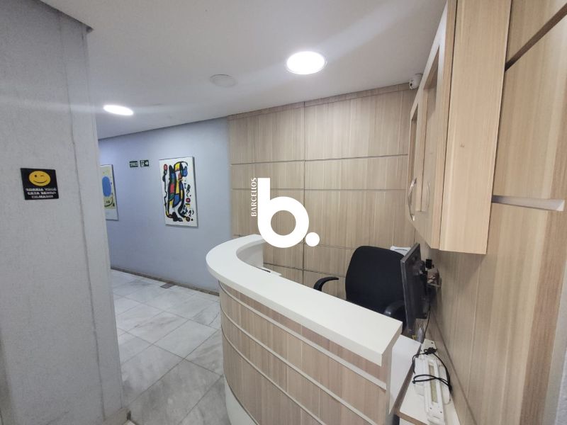 SALA COMERCIAL AMPLA OTÁVIO ROCHA 120m2