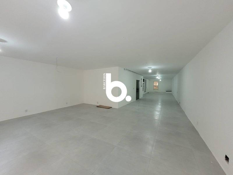 SALA COMERCIAL AMPLA OTÁVIO ROCHA 120m2
