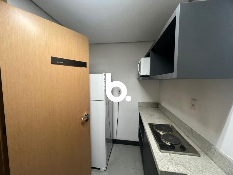 Sala com 1 banheiro e 45m² para alugar no bairro Petropolis, Porto Alegre