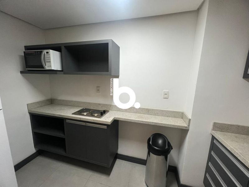 Sala com 1 banheiro e 45m² para alugar no bairro Petropolis, Porto Alegre