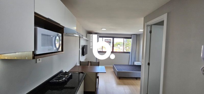Apto com 1 quarto, 1 banheiro e 28m² para alugar no bairro Cidade Baixa, Porto Alegre