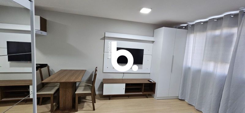 Apto com 1 quarto, 1 banheiro e 28m² para alugar no bairro Cidade Baixa, Porto Alegre