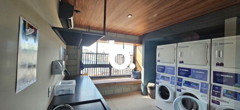 Apto com 1 quarto, 1 banheiro e 28m² para alugar no bairro Cidade Baixa, Porto Alegre