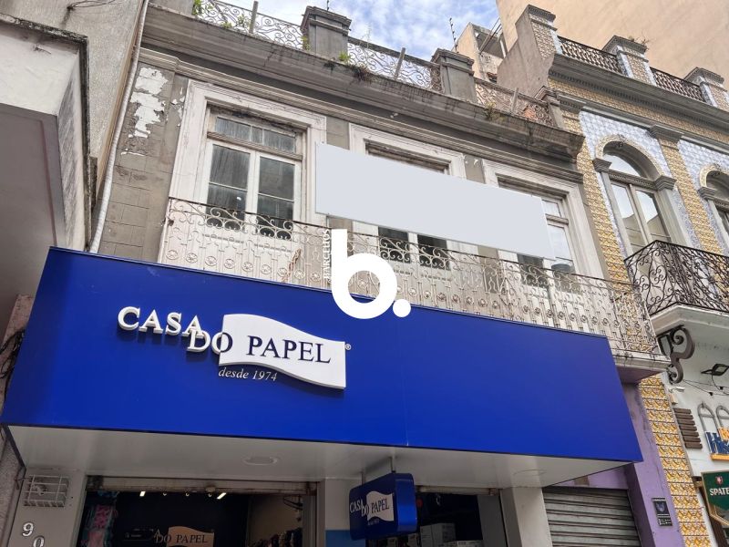 Loja Comercial com 1.000 m² em 3 Pavimentos no Centro Histórico de Porto Alegre