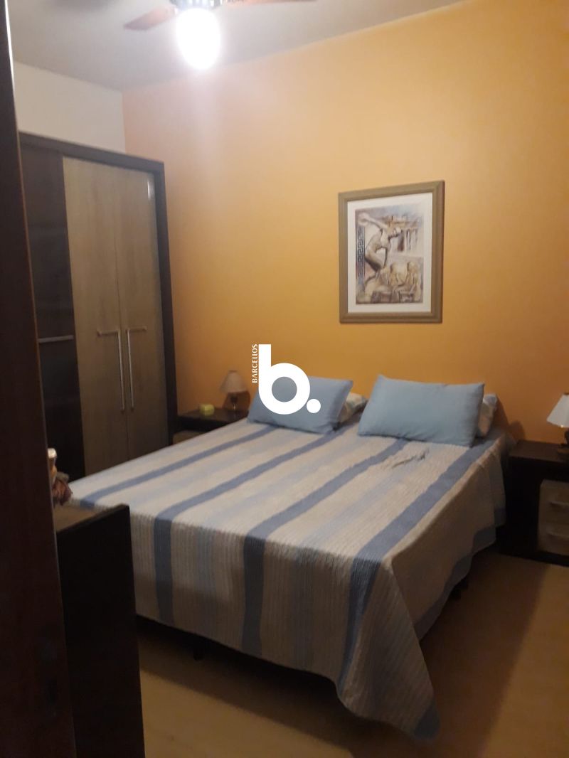 Excelente SOBRADO no bairro Mont Serrat