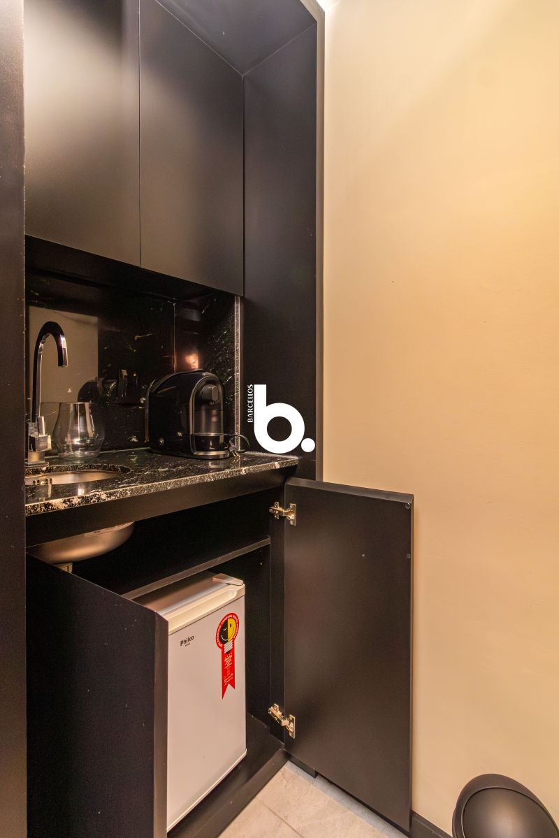 Sala com 1 banheiro e 35m² para alugar no bairro Centro Historico, Porto Alegre