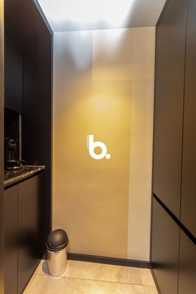 Sala com 1 banheiro e 35m² para alugar no bairro Centro Historico, Porto Alegre
