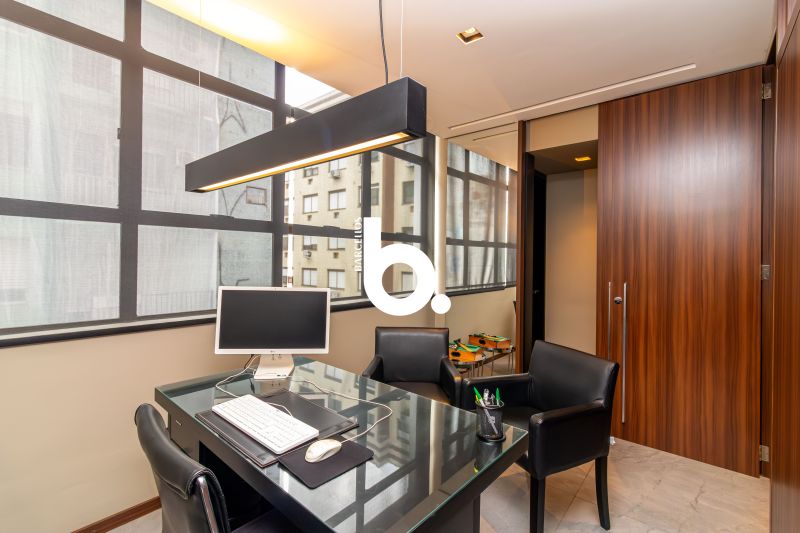 Sala com 1 banheiro e 35m² para alugar no bairro Centro Historico, Porto Alegre